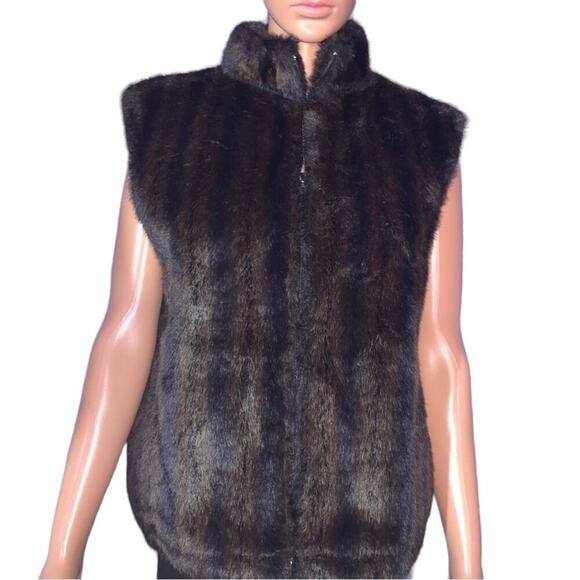 Caribou Crossing vest faux fur brown/black SZ M from Alaska full zip up fuzzy - Picture 2 of 13